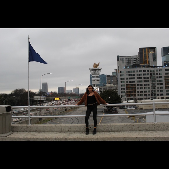 Meet your Posher, Meagan - Picture 1 of 1